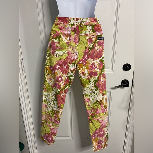 MASTER BUNNY EDITION Pastel Floral Tapered Leg Pants - Picture 4 of 15